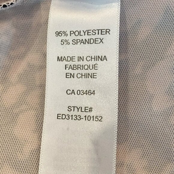 Ricki's - Printed & Textured , Sleeveless top, peplum-style, Black/Rose - Size L - Picture 6 of 10